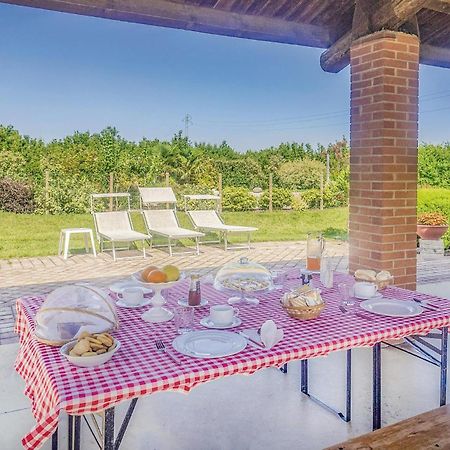 Awesome Home In Ariano Nel Polesine With Kitchen San Basilio Buitenkant foto